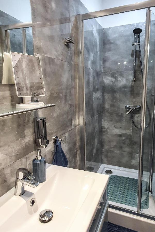 Gaj Apartment - Air Condition, Free Parking Krakow Bagian luar foto